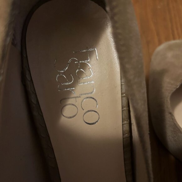 Franco Sarto tan/beige suede pumps, size - Picture 3 of 7